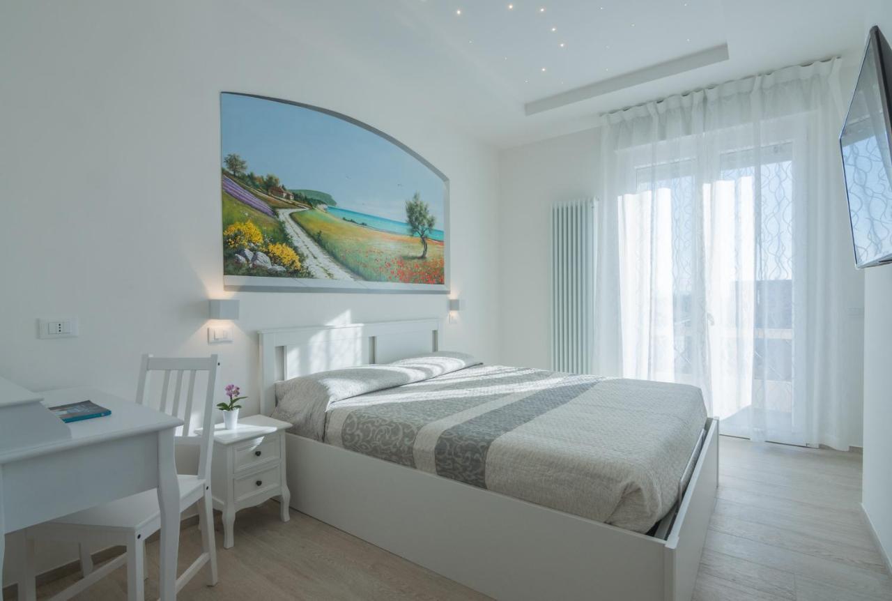 Mare Di Stelle Bed and Breakfast Sirolo Exteriör bild